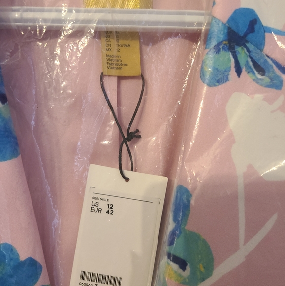 HM Premium Pink Floral Blazer - Picture 3 of 4